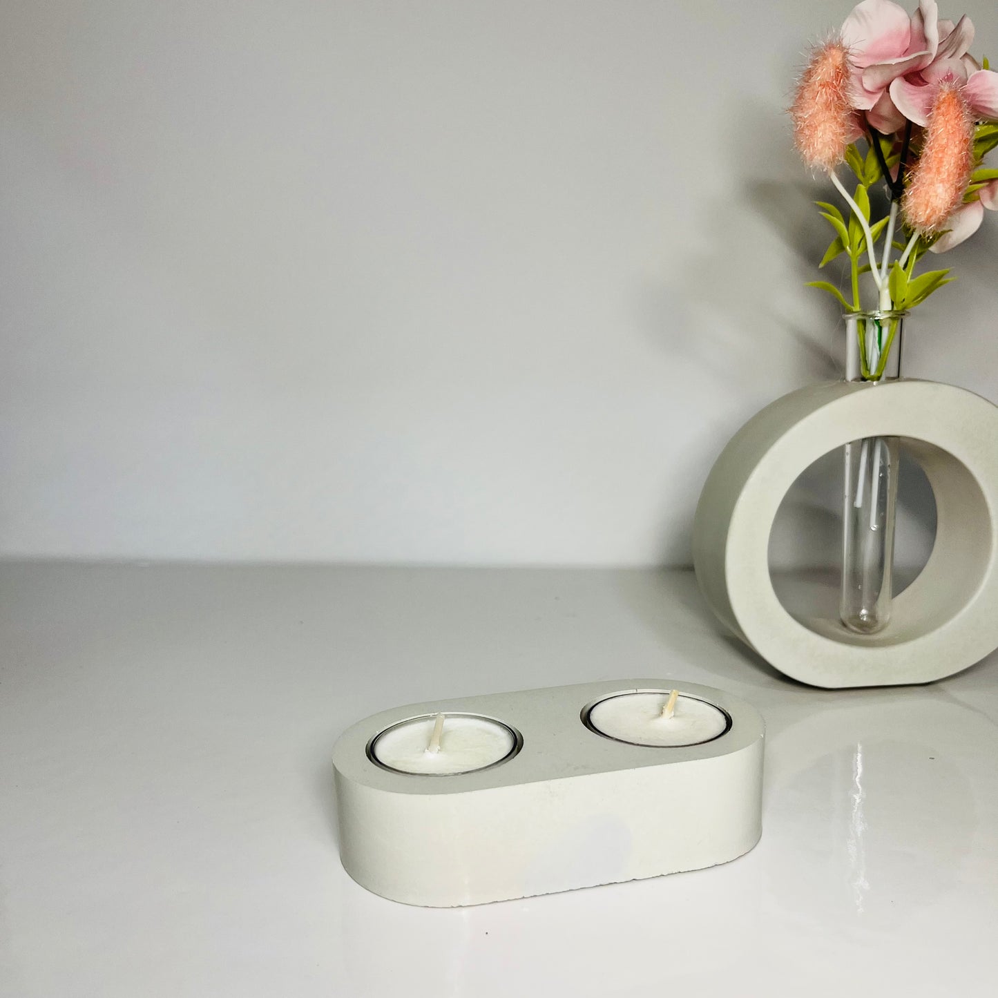 Concrete tea light holder- Classic style