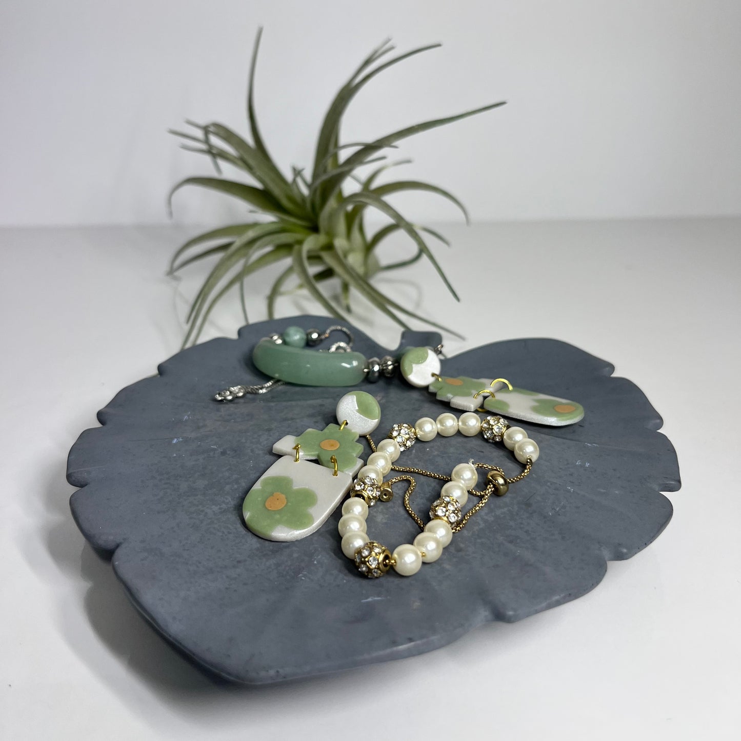 Concrete Monstera Leaf Tray