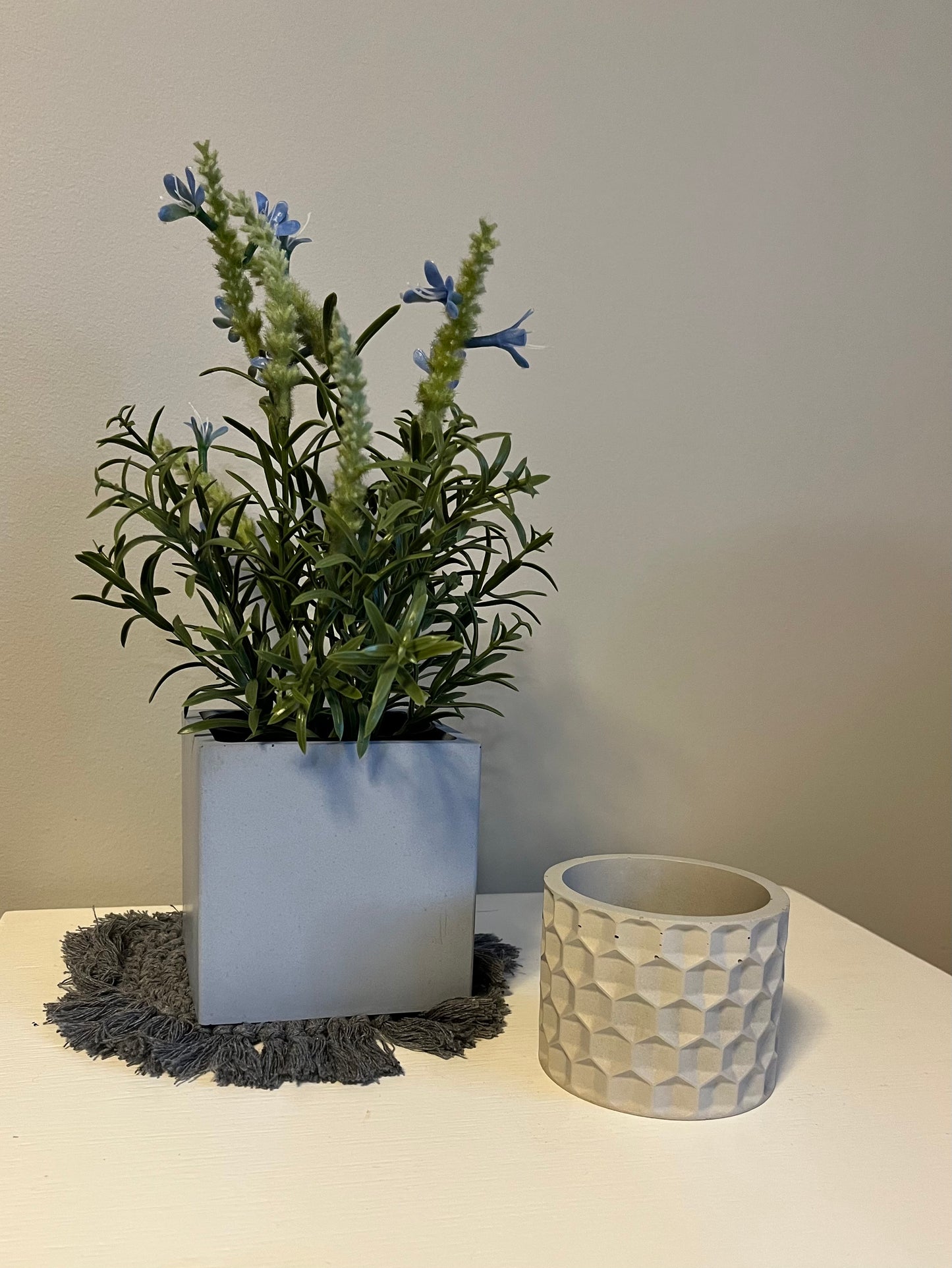 Concrete square pot - Large